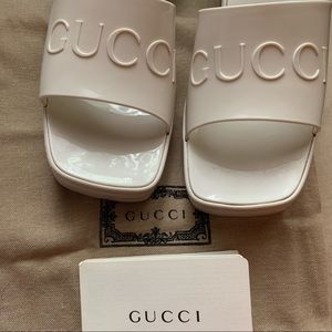 Heel Sandals *read description